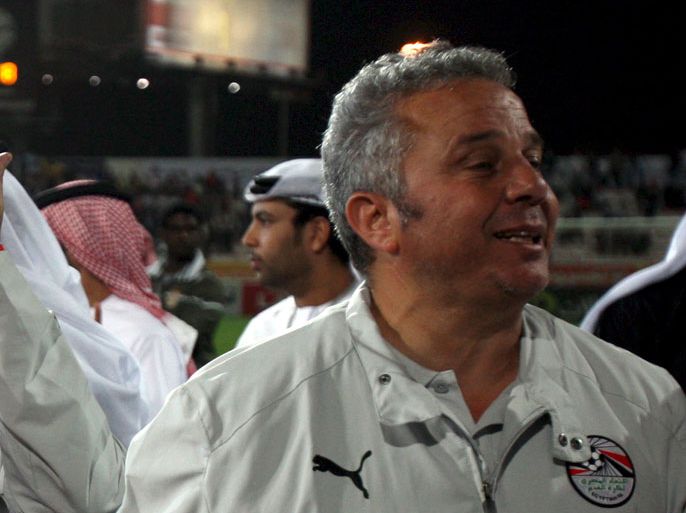 epa01253326 Egyptian soccer team coach Hassan Shehata during the honoring ceremony of the Egyptian football team that won the 26th African Nations' Cup for the sixth time, at Al-Ahli club in Dubai, United Arab Emirates on 12 February 2008. EPA/ALI HAIDER