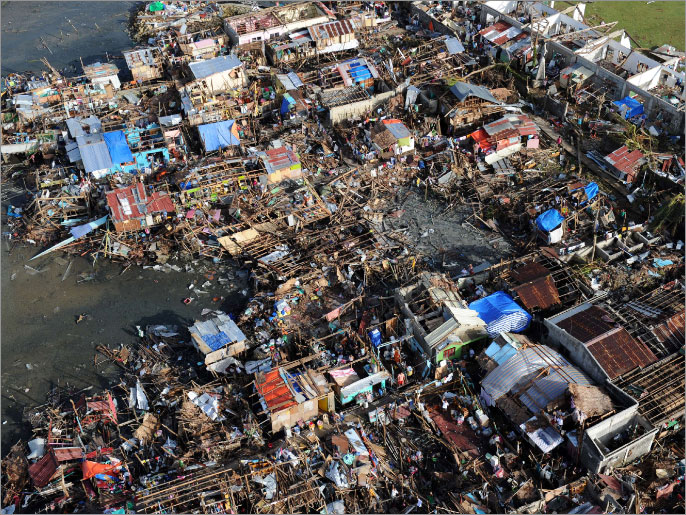 الإعصار هايان خلف دمارا واسعا في كثير من المناطق في الفلبين (الفرنسية)