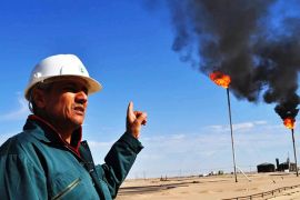 إنتاج ليبيا انخفض أمس إلى 250 ألف برميل بسبب إغلاق حقل الشرارة جنوب البلاد ( الجزيرة نت- أرشيف).