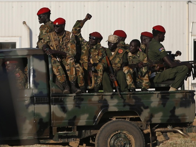 جيش جنوب السودان يسعى لاستعادة ملكال من قوات مشار (رويترز)