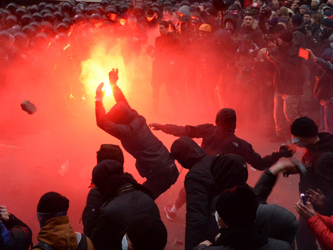 ‪المظاهرة شهدت اشتباكات عنيفة بين المتظاهرين ورجال الشرطة‬  (الفرنسية)