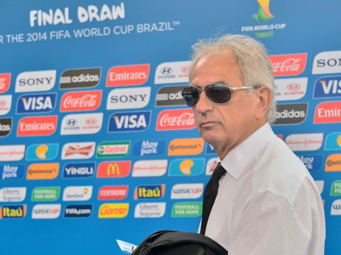 Algeria's national football team coach, Vahid Halilhodzic, arrives for the final draw of the Brazil 2014 FIFA World Cup, in Costa do Sauipe, Bahia state, Brazil, on December 6, 2013. Thirty-two teams will learn their World Cup fate when the draw for Brazil's problem-plagued 2014 showpiece takes place today. AFP PHOTO / CHRISTOPHE SIMON