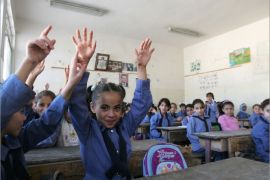 اطفال داخل احدى المدارس الاردنية