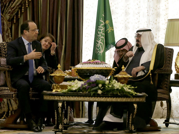 ‪الملك عبد الله والرئيس هولاند أكدا تطابق وجهتي نظر بلديهما بخصوص سوريا‬ (الفرنسية)