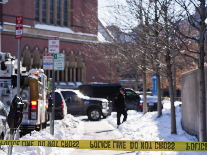 State and local police respond to reports of explosives at Harvard University in Cambridge, Massachusetts, December 16, 2013. REUTERS/Dominick Reuter