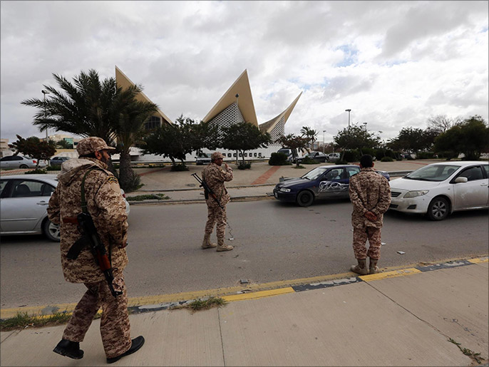 المحاولة الانقلابية المفترضة تمت بينما لا تزال المساعي مستمرة لبناء الجيش الليبي(غيتي)