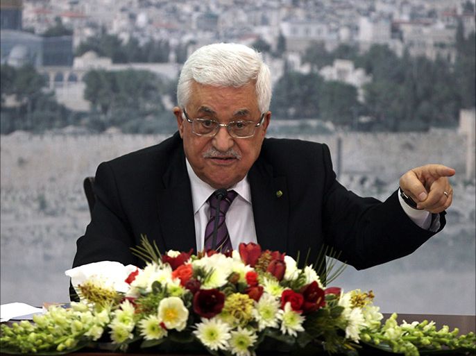 Palestinian President Mahmud Abbas delivers a speech in front of hundreds of Palestinians in the West bank city of Ramallah, on January 11, 2014. Israel unveiled plans on January 12, for more than 1,800 new settle