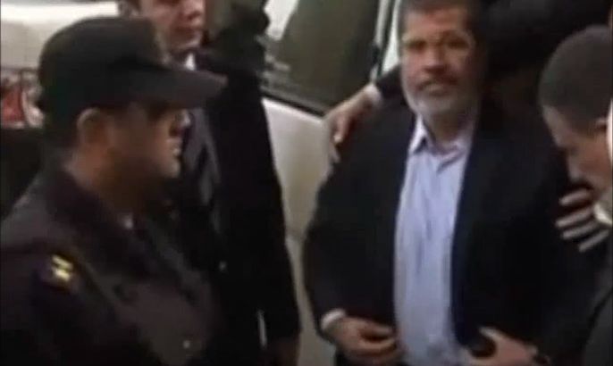 استئناف محاكمة الرئيس المعزول مرسي غداً