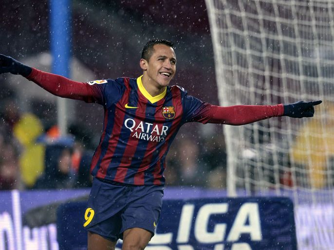 LLG1822 - Barcelona, -, SPAIN : Barcelona's Chilean forward Alexis Sanchez celebrates after scoring a goal during the Spanish Copa del Rey (King's Cup) quarterfinal second-leg football match FC Barcelona vs Levante UD at the Camp Nou stadium in Barcelona on January 29, 2014. AFP PHOTO/ LLUIS GENE