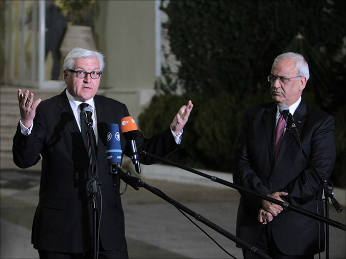 وزير الخارجية الألماني (يسار) دعا الفلسطينيين والإسرائيليين لحل وسط (الفرنسية)