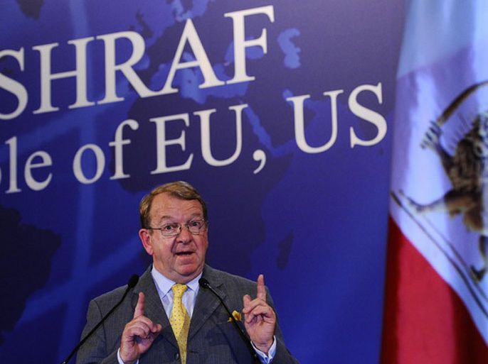 epa02971362 Struan Stevenson, President of the European Parliament's Delegation for Relations with Iraq and President of the Friends of Free Iran Intergroup, speaks during a convention with some 1,500 relatives of Camp Ashraf residents at the Square Brussels meeting center, on 18 October 2011. Relatives of Camp Ashraf residents in Europe will call for the deadline for the closure of the camp to be rescinded and are expected to call for the permanent stationing of UN monitors at Ashraf. Iraq, where the camp of outlawed Iranian dissidents is located, wants the camp to be closed by the end of this year. EPA/BENOIT DOPPAGNE * BELGIUM OUT *