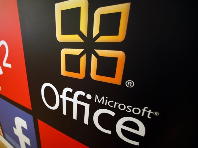 A Microsoft Office logo is shown on display at a Microsoft retail store in San Diego in this file photo from January 18, 2012. Microsoft Corp launched its new Office software January 29, 2013, featuring constantly updated, online access to documents from a range of devices. Picture taken January 18, 2012. REUTERS/Mike Blake/Files (UNITED STATES - Tags: BUSINESS SCIENCE TECHNOLOGY LOGO)