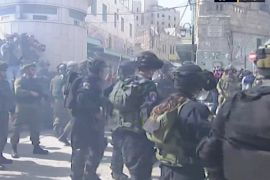 مواجهات بين قوات الاحتلال ومتظاهرين بالخليل 21/2/2014