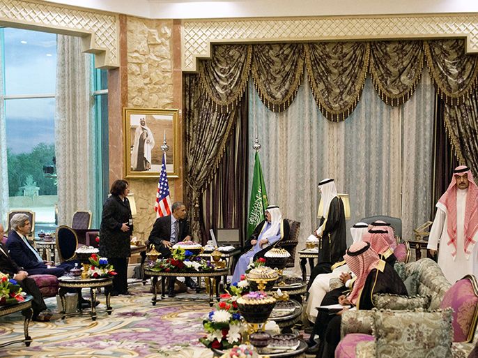 US President Barack Obama (4th-L) meets with Saudi King Abdullah (5th-L) at Rawdat Khurayim, the monarch's desert camp 60 miles (35 miles) northeast of Riyadh, on March 28, 2014. Obama arrived in Riyadh for talks with Saudi King Abdullah as mistrust fuelled by differences over Iran and Syria overshadows a decades-long alliance between their countries. AFP