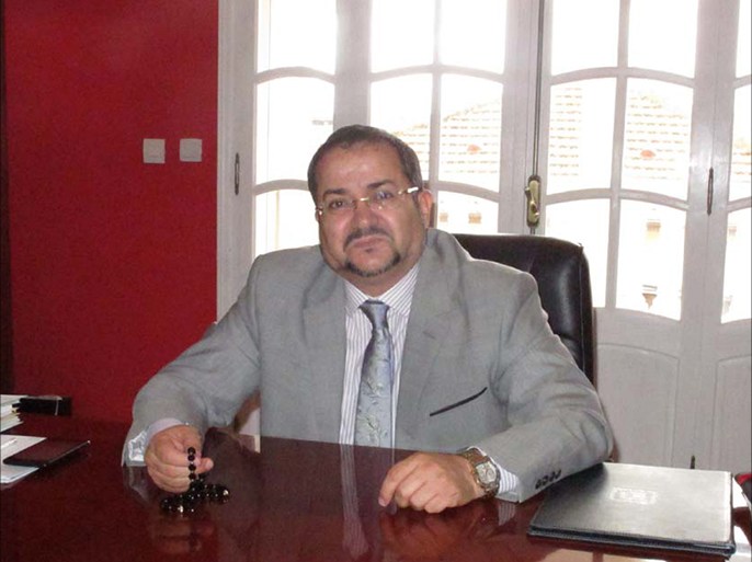 عبد المجيد مناصرة رئيس جبهة التغيير يعلن موقف حزبه من الانتخابات الرئاسية في مؤتمر صحفي