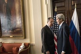 US Secretary of State John Kerry (R) and Russian Foreign Minister Sergey Lavrov stand together to make statements before a meeting at Winfield House, the residence of the US ambassador to the UK, in London on March 14, 2014. The United States and Russia launched a round of 11th-hour diplomacy just