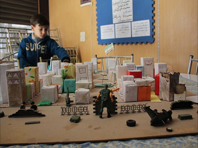 الحرب حاضرة حتى في أعمل الأطفال الفنية في الغوطة الشرقية