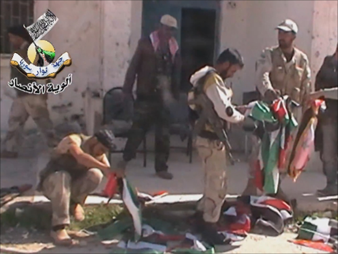 الجيش الحر قتل عشرات من قوات النظامفي مورك بريف حماة (الجزيرة)