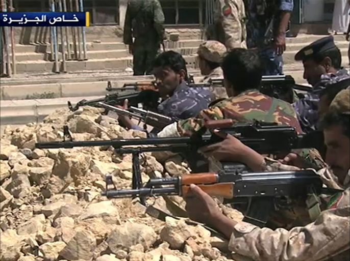 الجيش اليمني يتمركز بمناطق عمران