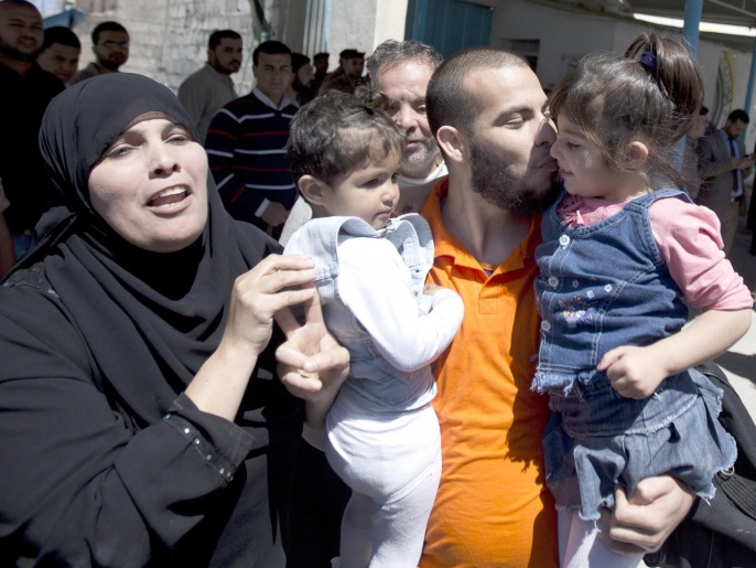 ‪(غيتي)‬ الإفراج عن معتقلي فتح في غزة بادرة حسن نية لاتمام المصالحة الفلسطينية