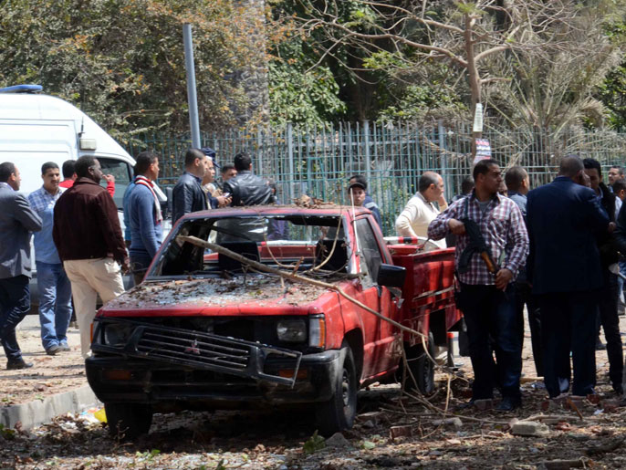 محيط جامعة القاهرة شهد انفجارات يوم 2 أبريل/نيسان (الجزيرة)