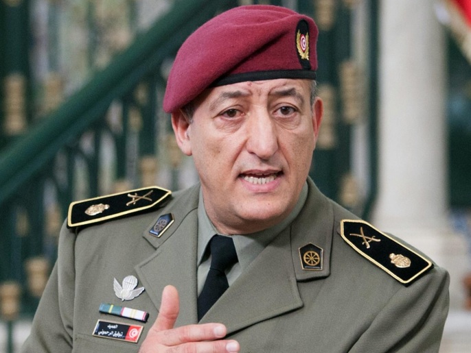 ‪(غيتي)‬ العميد الرحموني أعلن مقتل جندي تونسي وجرح آخر إثر انفجار لغم أرضي