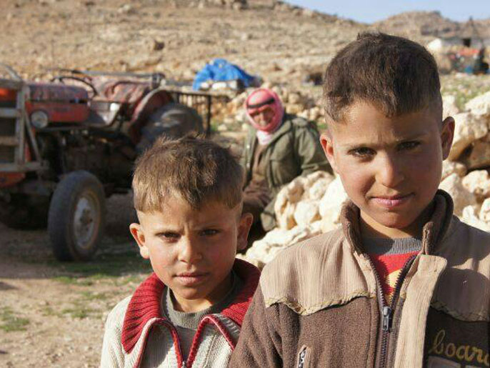 ‪أطفال سوريون لاجئون في‬ (الجزيرة)