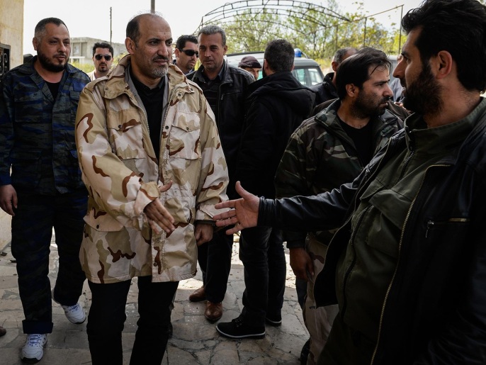 أحمد الجربا تفقد مقاتلي المعارضة في ريف اللاذقية (أسوشيتد برس)
