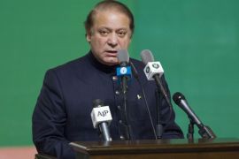 Pakistan's Prime Minister Nawaz Sharif addresses attendees at a flag raising ceremony to mark the country's 67th Independence Day in Islamabad August 14, 2013. REUTERS/Mian Khursheed