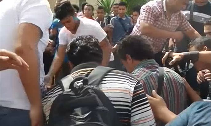 اشتباك طلاب رافضين للانقلاب مع الأمن بجامعة القاهرة