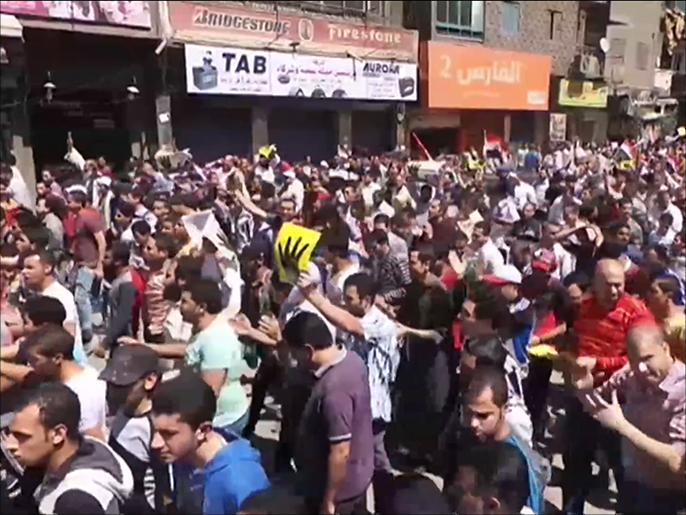 مظاهرات مصرية سابقة تندد بتردي الأوضاع بسبب الانقلاب (الجزيرة)