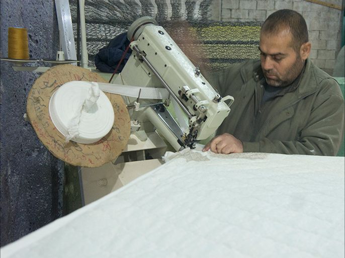 صناعة الفرش والإسفنج في معرة النعمان في ريف إدلب