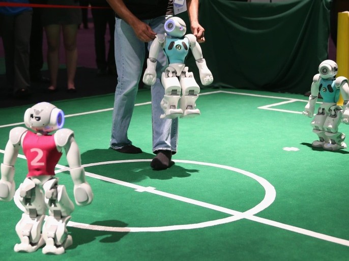 من كرة قدم الروبوتات إلى سباق الطائرات المسيرة.. عالم جديد قادم من الرياضات