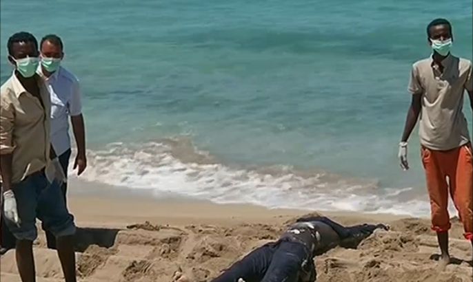 جثث لمهاجرين غير شرعيين قبالة سواحل طرابلس