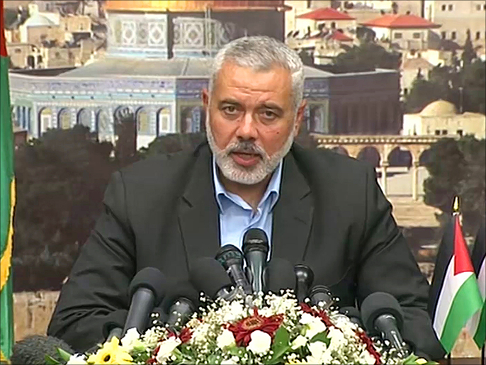 ‪‬ إسماعلي هنية قال إن قيادة حركة حماس لا تخشى تهديدات الاحتلال(الجزيرة-أرشيف)