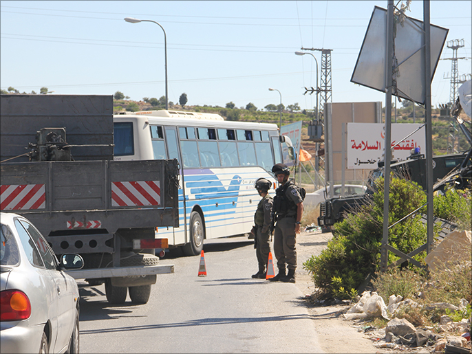 ‪القوات الإسرائيلية خففت من إجراءاتها بالخليل‬ (الجزيرة نت) 