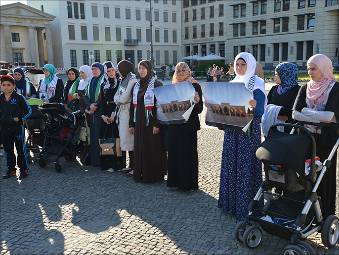 حضور نسائي في الوقفة التضامنيةمع القدس ببرلين (الجزيرة نت)