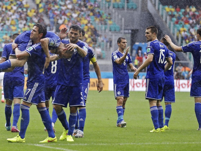 ‪منتخب البوسنة حقق أول فوز له‬ (أسوشيتد برس)