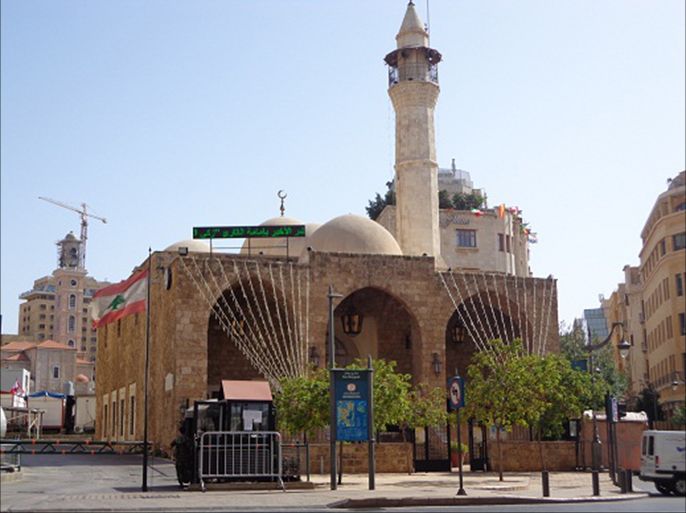 مسجد الأمير العساف بني عام 1523 ميلادية وتميز بجمال قبابه العثمانية