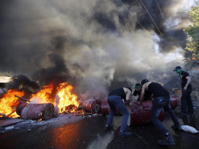 الاشتباكات استمرت السبت مع قوات الاحتلال في مدن مختلفة بالضفة الغربية (رويترز)