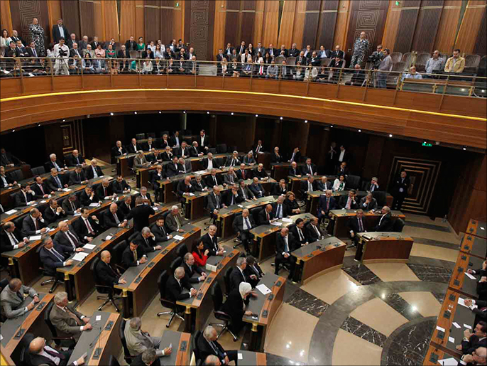 واقع سياسي وأمني لبناني متأزمبغياب التوافق على انتخاب الرئيس (الجزيرة)
