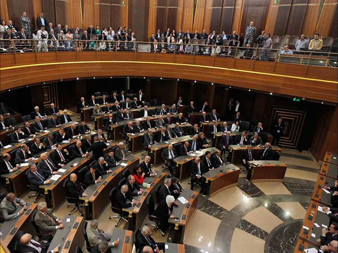 البرلمان اللبناني يدرس التمديد لنفسه مرة جديدة بسبب ظروف البلد