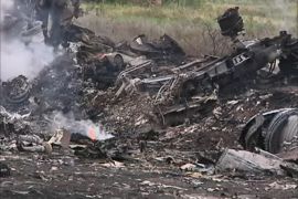 روسيا وأوكرانيا تتبادلان الاتهامات بشأن إسقاط الطائرة الماليزية