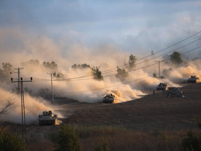 ‪التحركات الدولية تكثفت من أجل وقف تصعيد العملية البرية الإسرائيلية على على غزة‬ (رويترز)