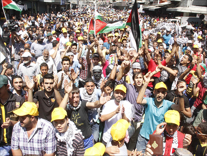 ‪الآلاف شاركوا في المسيرات التي شهدتها عدة مدن أردنية‬ (الجزيرة)