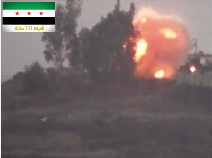 تدمير دبابة للنظام على حاجز معزراف بريف إدلب