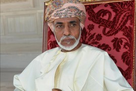 epa02469281 His Majesty Sultan Qaboos Bin Saed the Sultan of Oman during equestrian show and race performed in honour of Her Majesty Queen Elizabeth II at Royal Horse Racing Club in Seeb50KM from Muscat to the Nourth During her visit to Oman. 27 November 2010 EPA