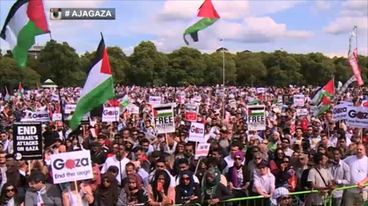 آلاف البريطانيين يتظاهرون ضد العدوان الإسرائيلي على غزة