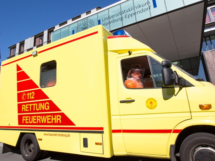 موظف الصحة العالمية المصاب بإيبولا وصل إلى مستشفى في هامبورغ (أسوشيتد برس)