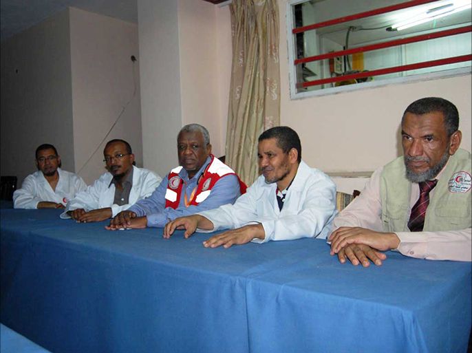 عدد من الأطباء الوفد السوداني